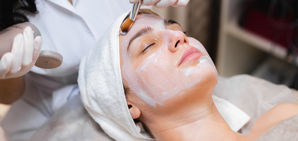 Çorlu CİLT BAKIMI UYGULAYICISI KURSU